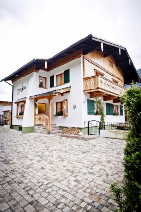 Chalet & Apartments Tiroler Bua